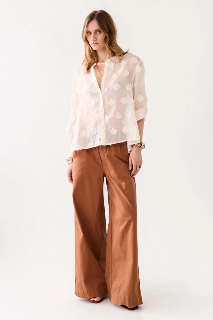 A-line 3D Blouse with Dots | Ivory