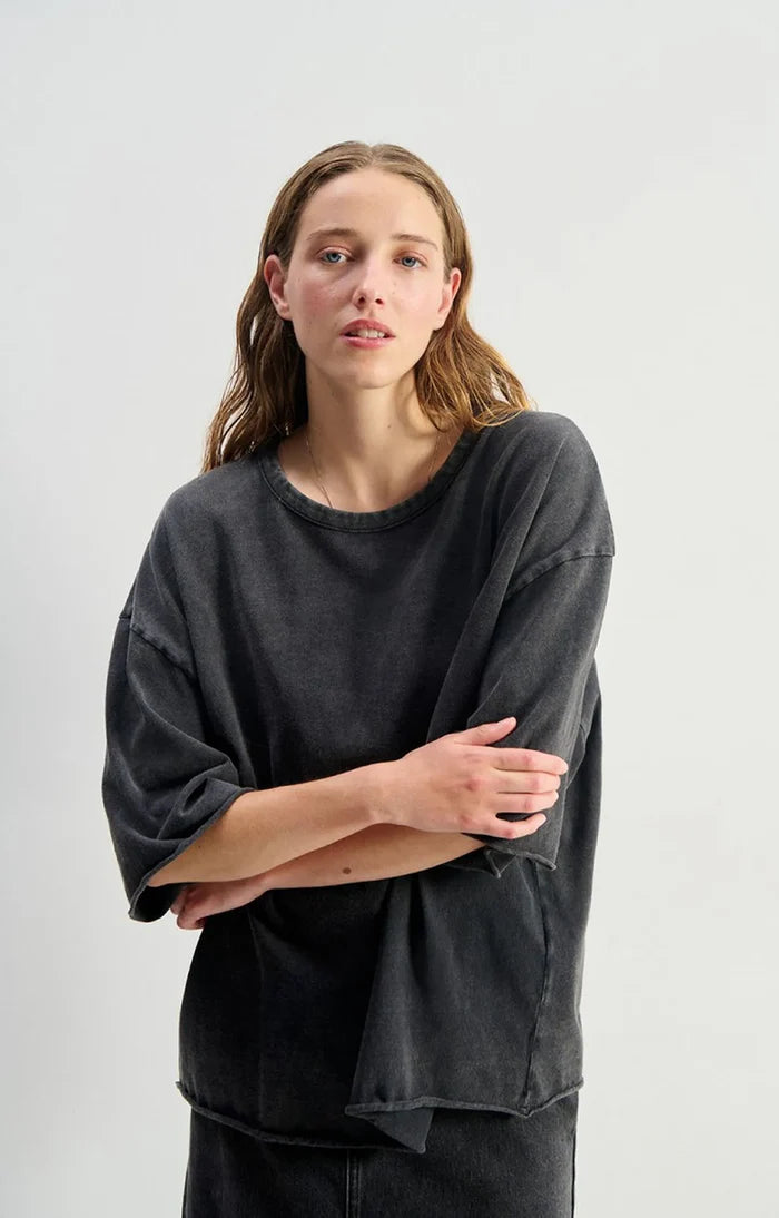 Afoma T-Shirt | Vintage Darkness
