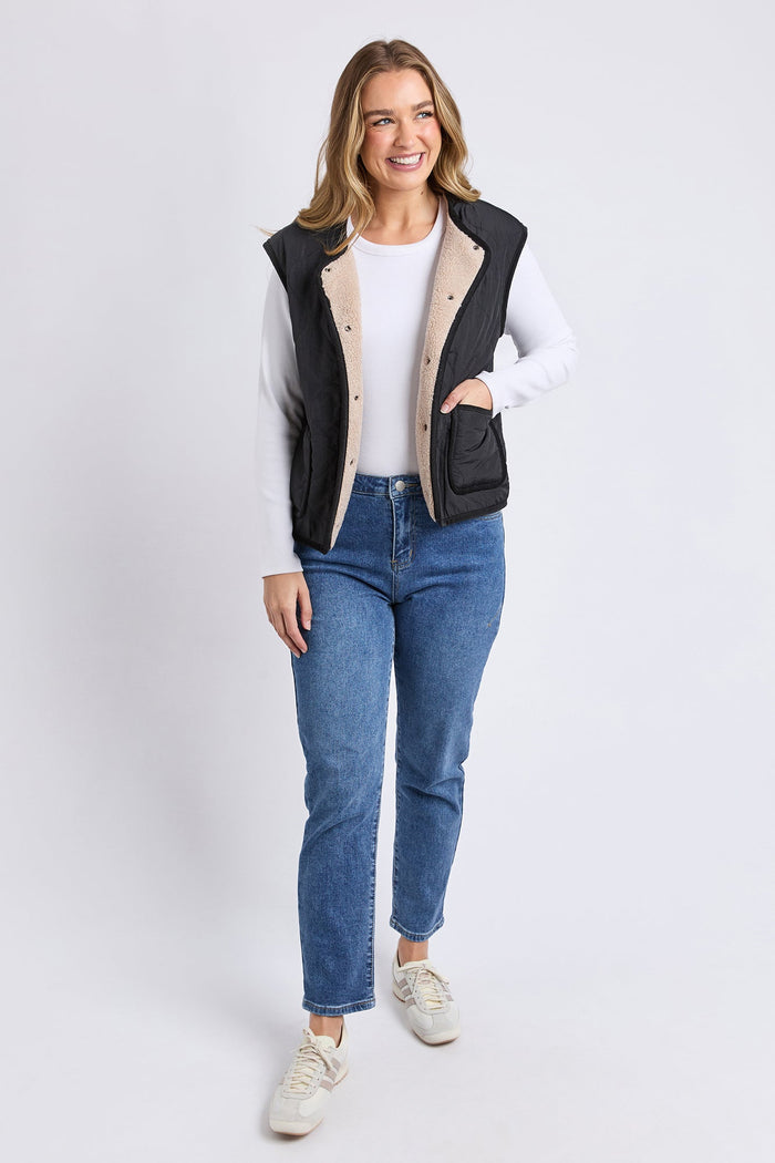 Alberta Vest Black