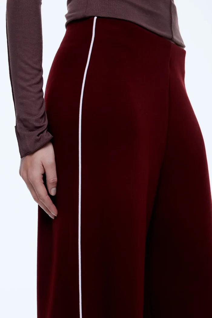 Alessia Relaxed Pant | Burgundy