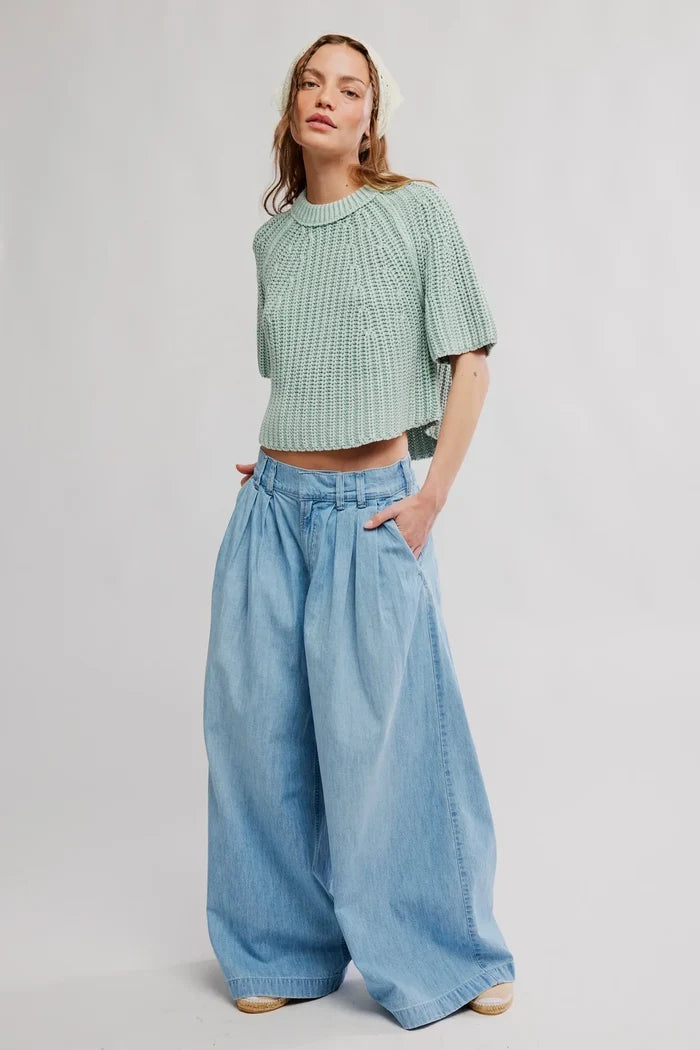 Amy Sweater Tee | Cameo Green