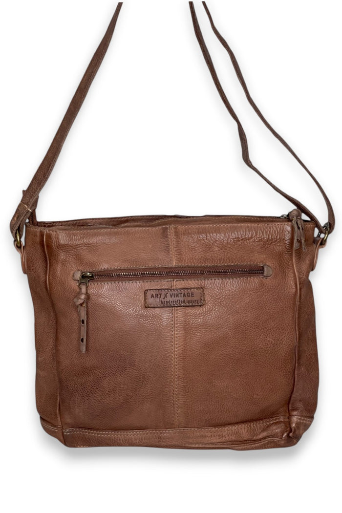 Bailey Woven Hobo Bag in Mud