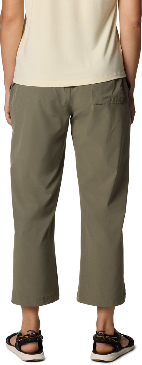Boundless Beauty II Capri Pants - Women's
