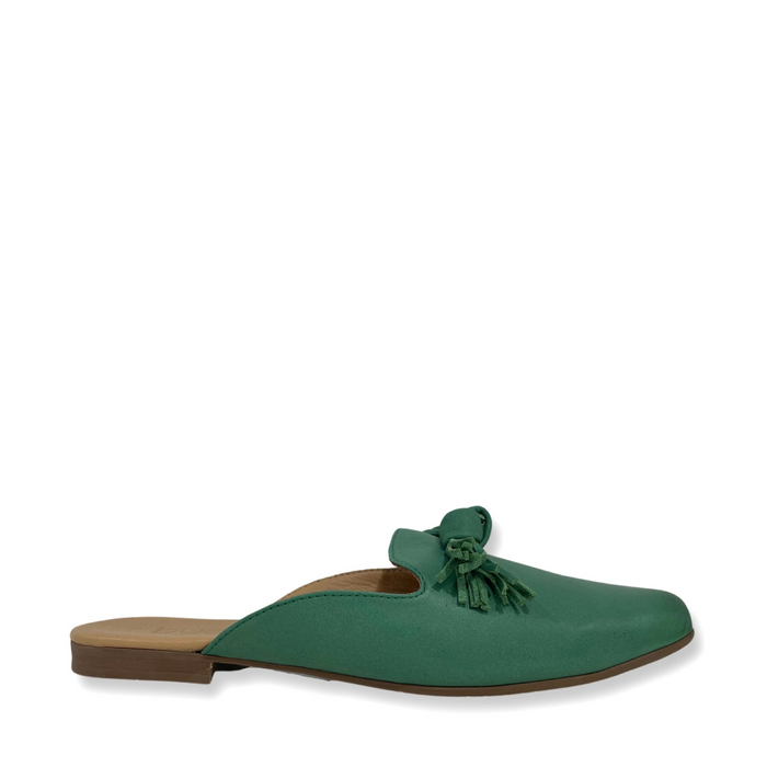 Bridget Slides in Pine