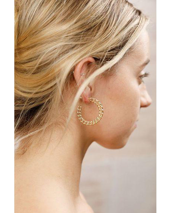 Carrie Earrings in Gold
