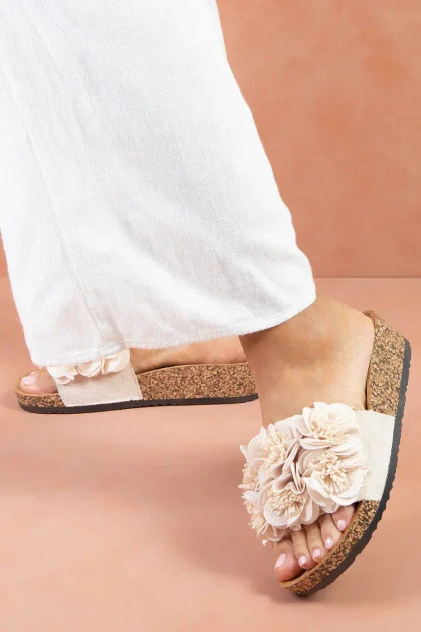 Corsage Slide | Natural