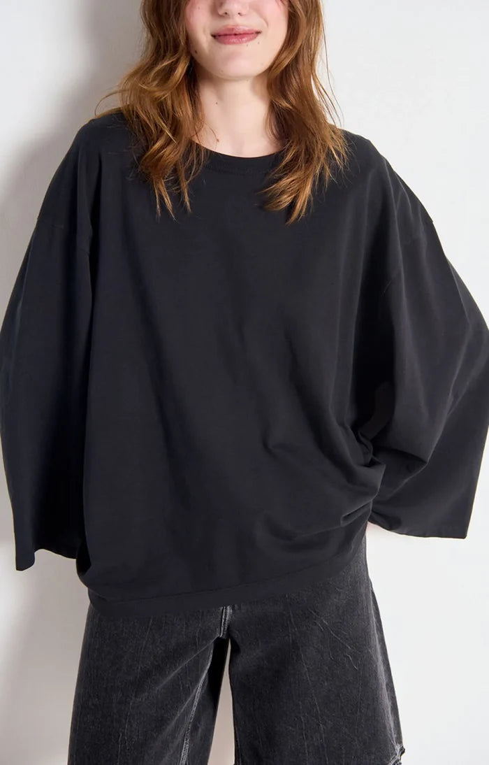 Fizvalley Long Sleeve T-Shirt | Vintage Black