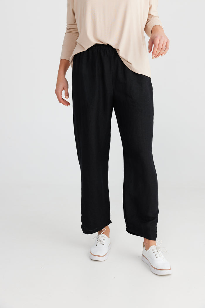 Freddie Pant in Black