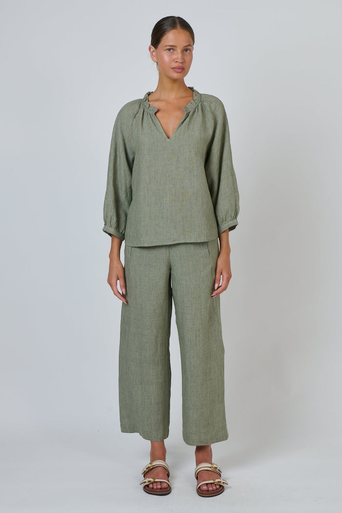 ELSHAM BOUTIQUE GA398 wide-leg linen trousers in artichoke green with flat front and gathered back waistband