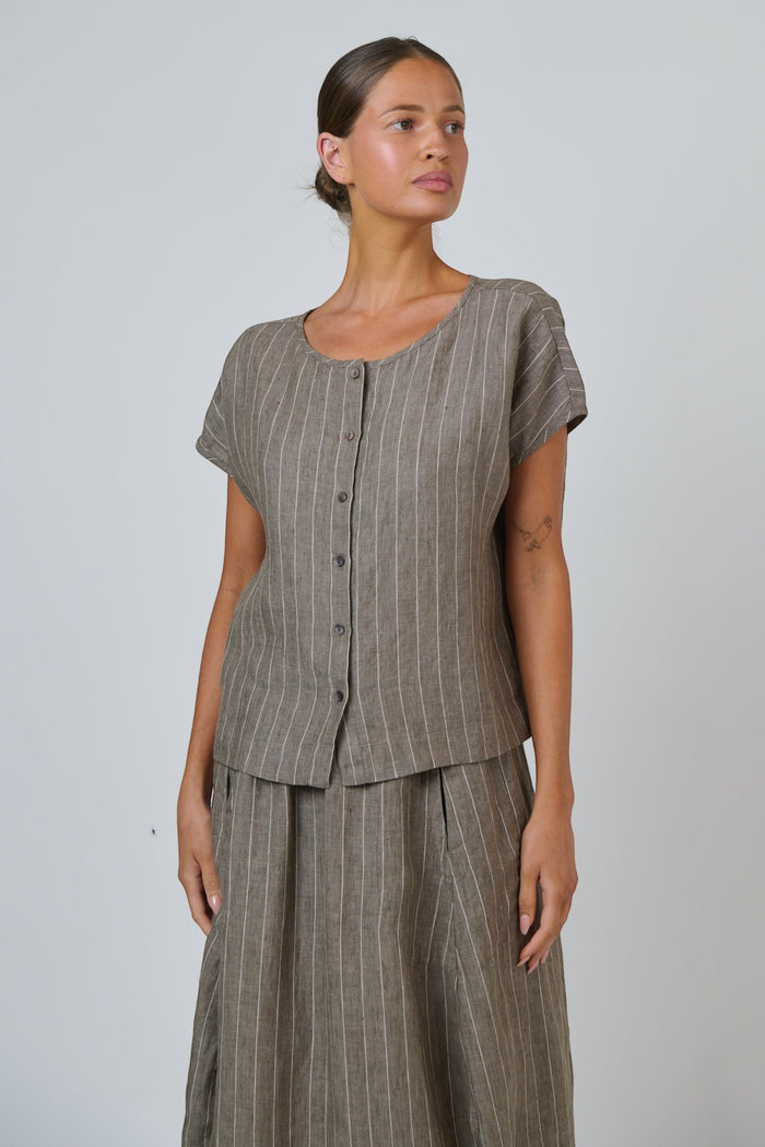 ELSHAM BOUTIQUE GA504 linen button down top in taupe with white vertical stripes, round neckline, and short sleeves.
