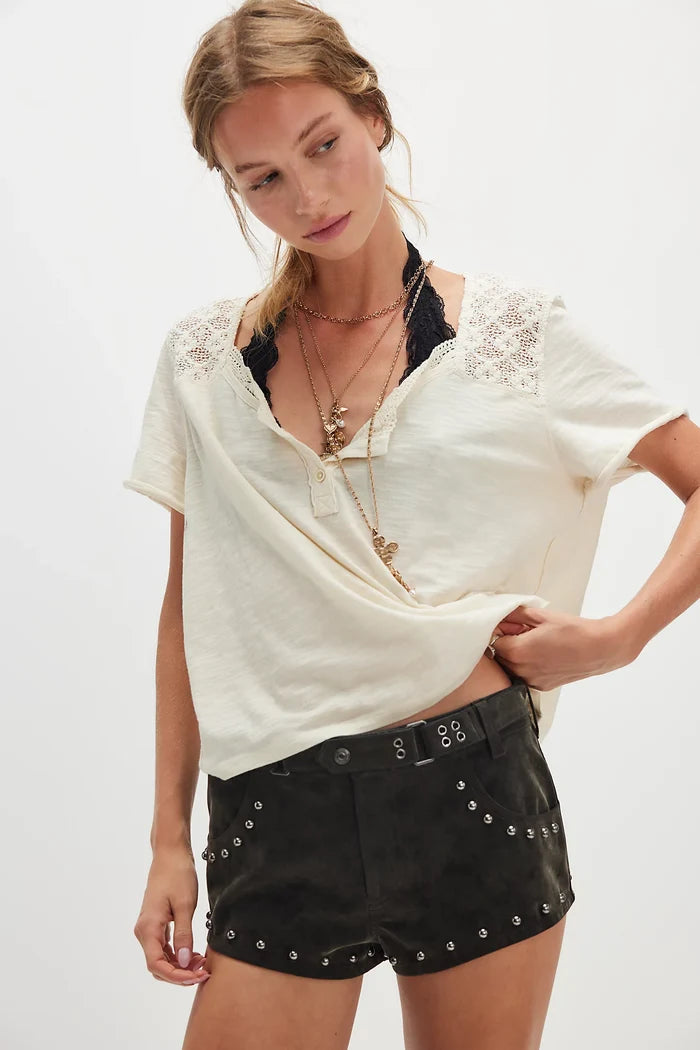 Heirloom Henley Top | Tea