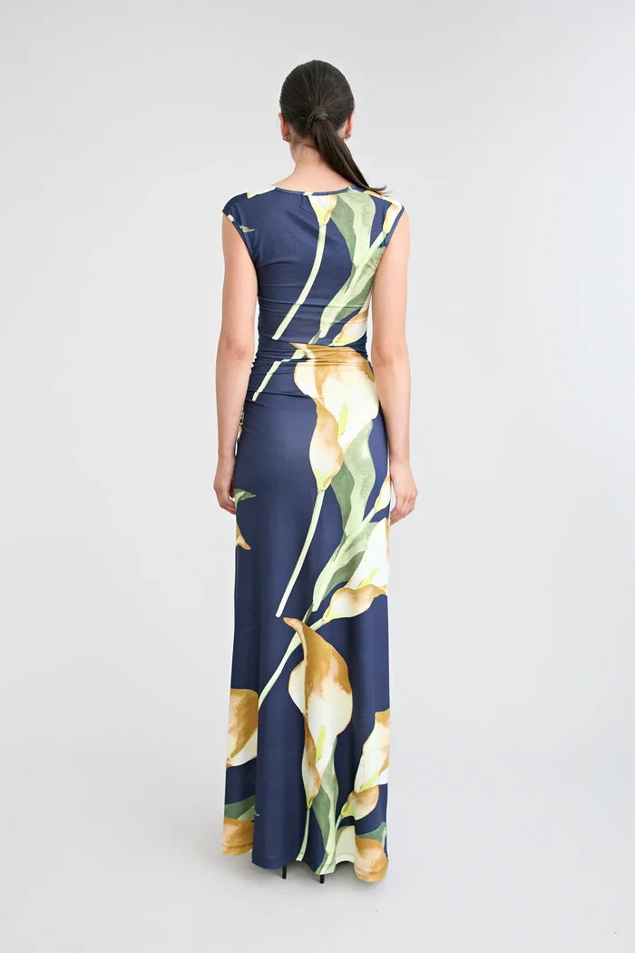Loni Gown