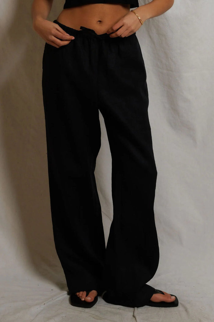 Lorana Pant | True Black