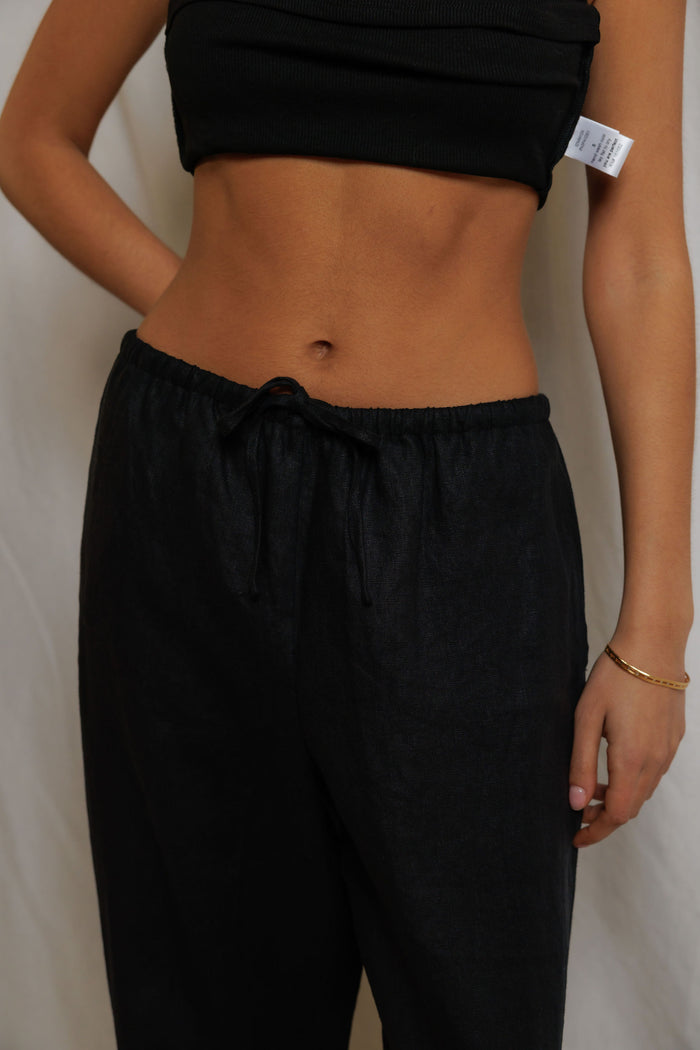 Lorana Pant | True Black