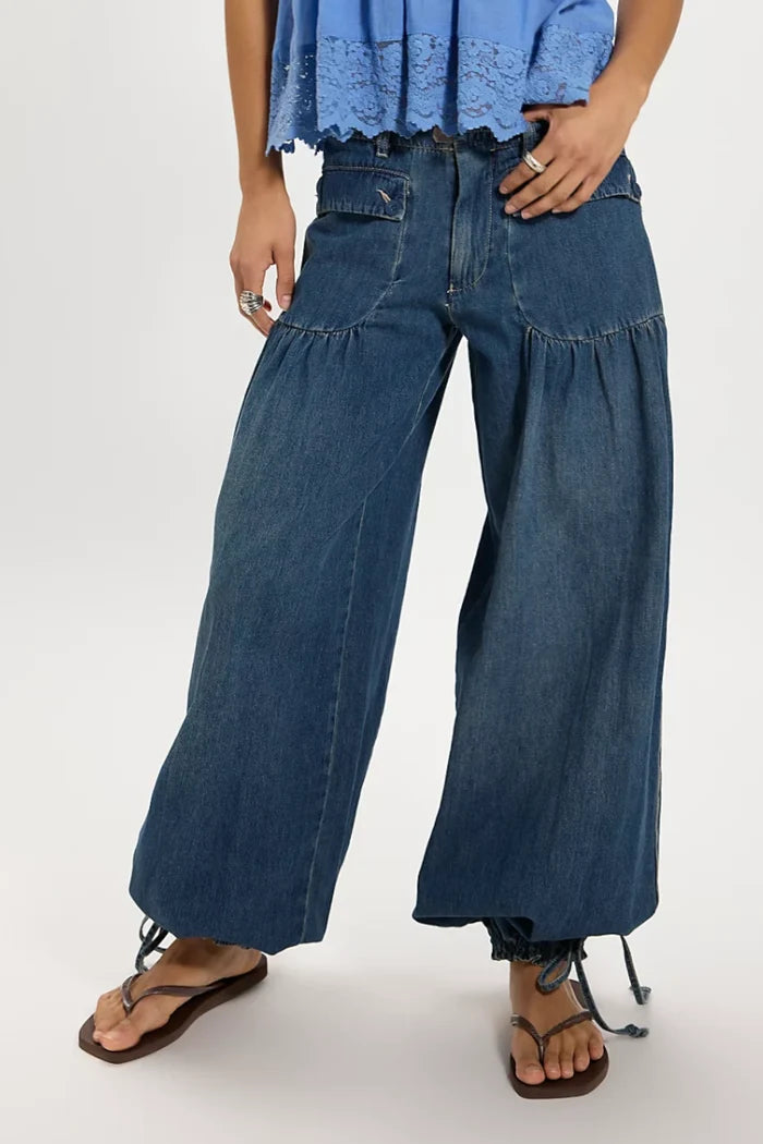 Lotus Balloon Jeans | Juno