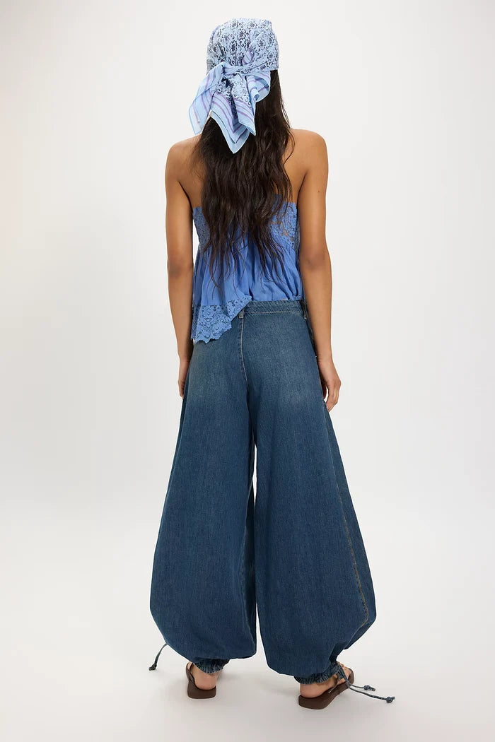 Lotus Balloon Jeans | Juno