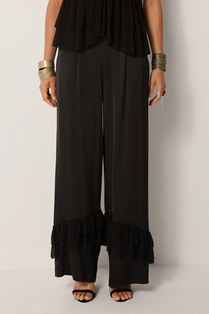 Lucia Pant | Claire de Lune