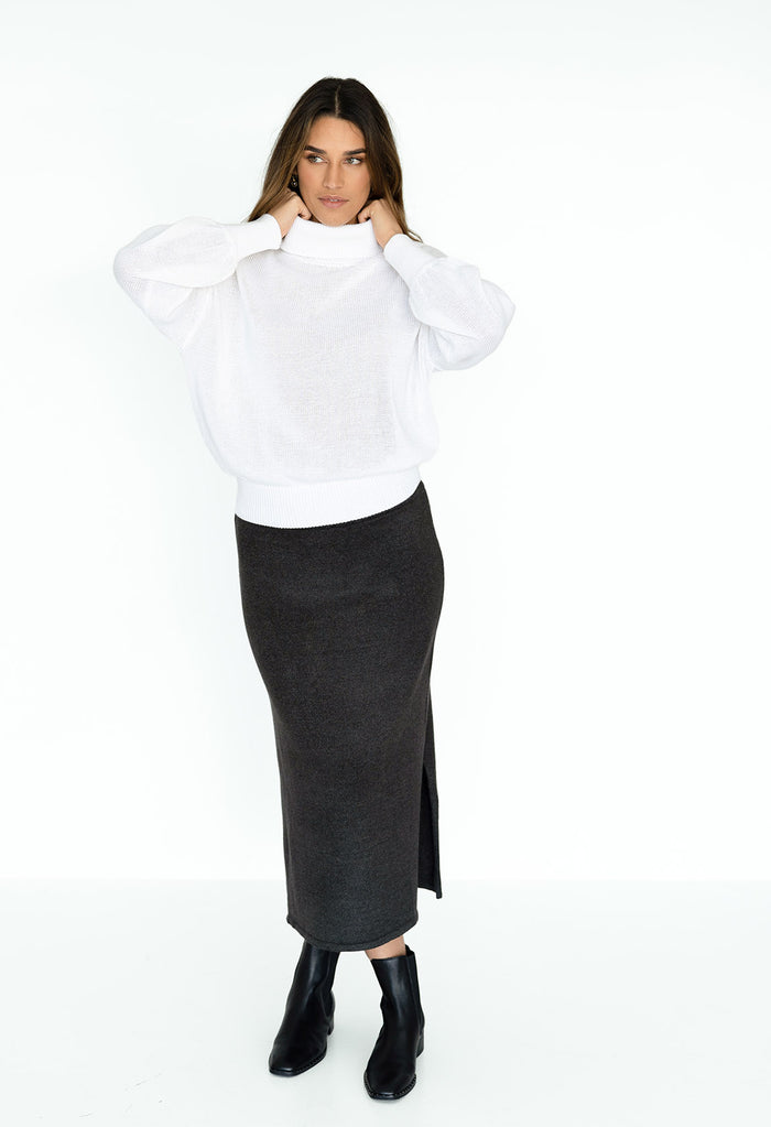 Maison Knit in White