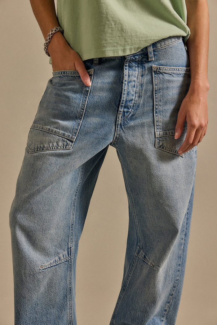Minimalist Moxie Barrel Jeans | County Fair