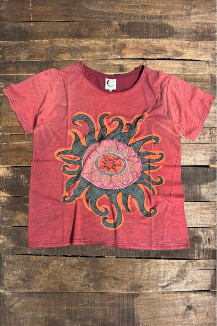 Moon Dance Tee | Solar Burst Wine