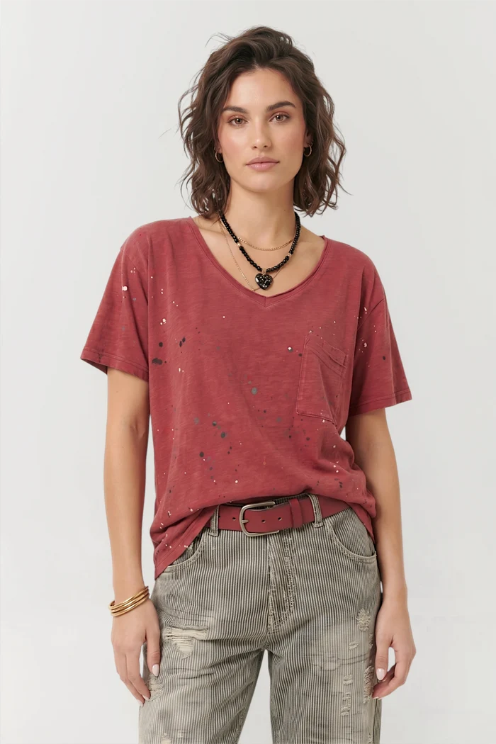 Moon Dance V-Neck Tee | Wine Splatter