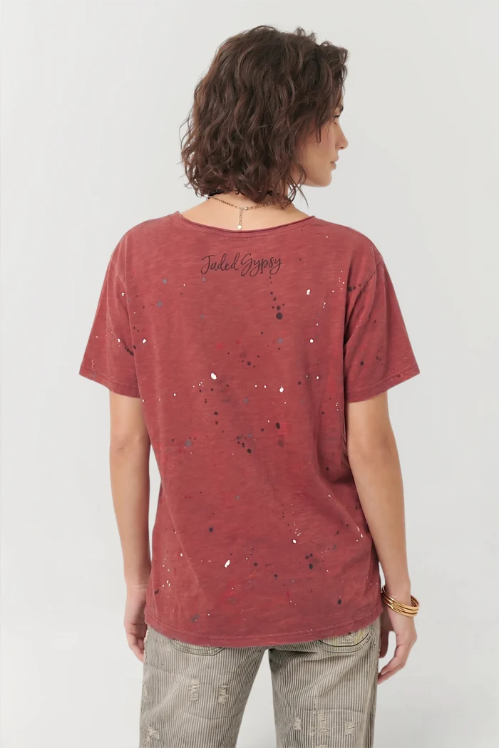 Moon Dance V-Neck Tee | Wine Splatter