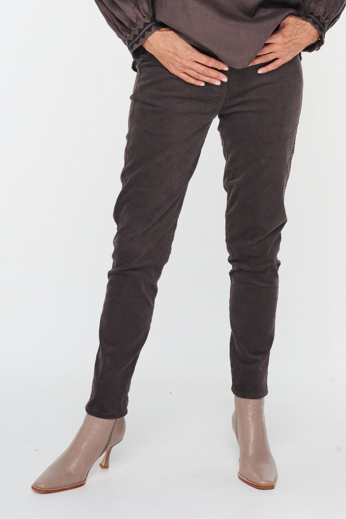 Parallel Pant in Espresso