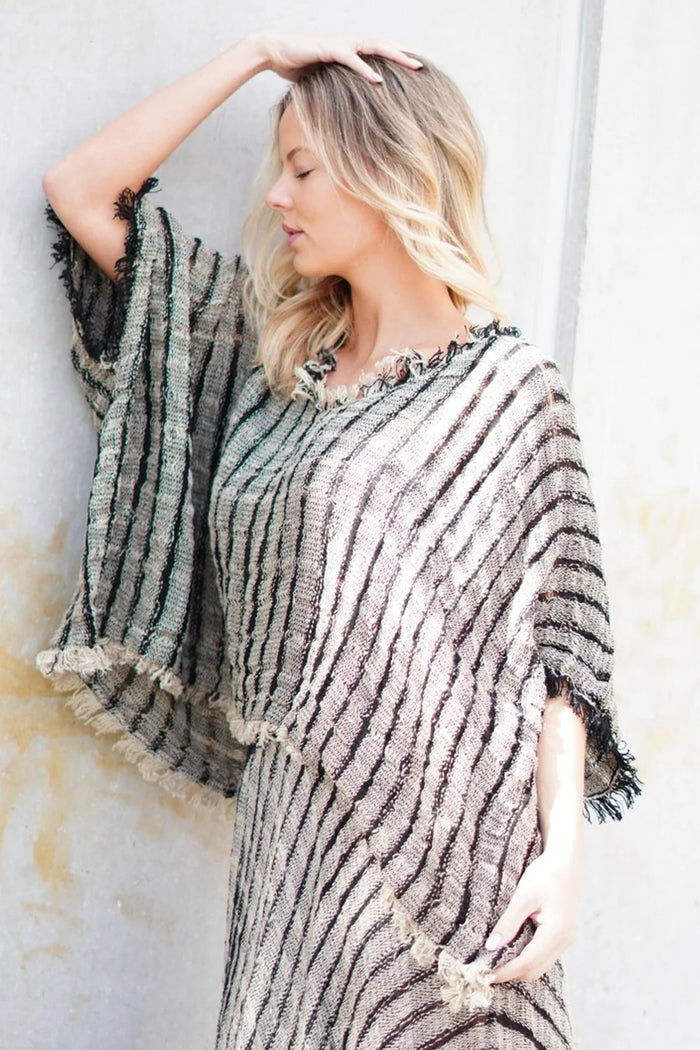 Sarita Linen Top | Black & Natural Blocks