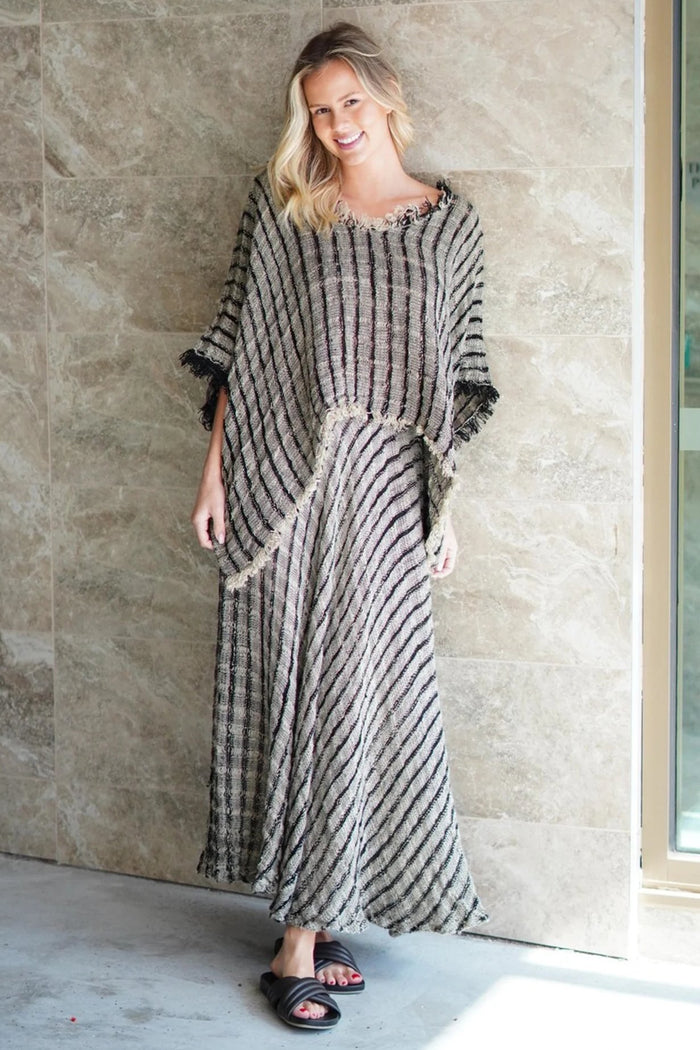 Sarita Linen Top | Black & Natural Blocks