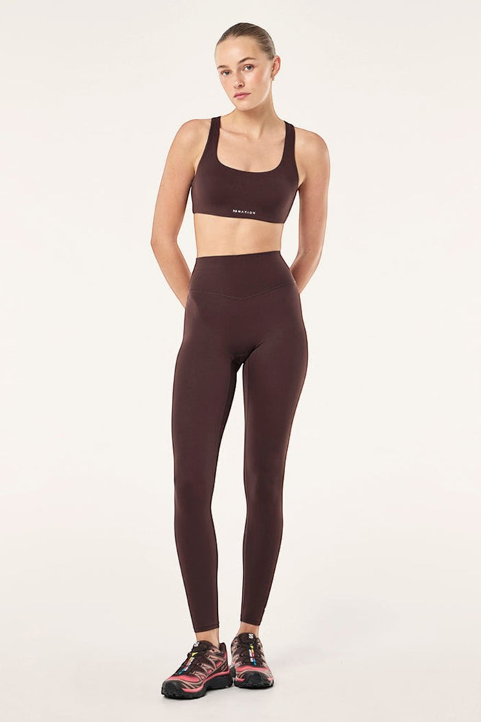 Signature Scoop Sports Bra | Dark Plum