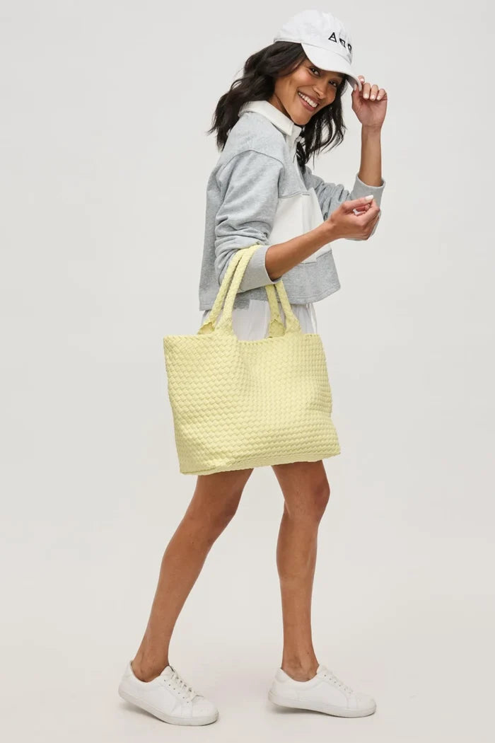 Sky's The Limit Medium Tote | Butter