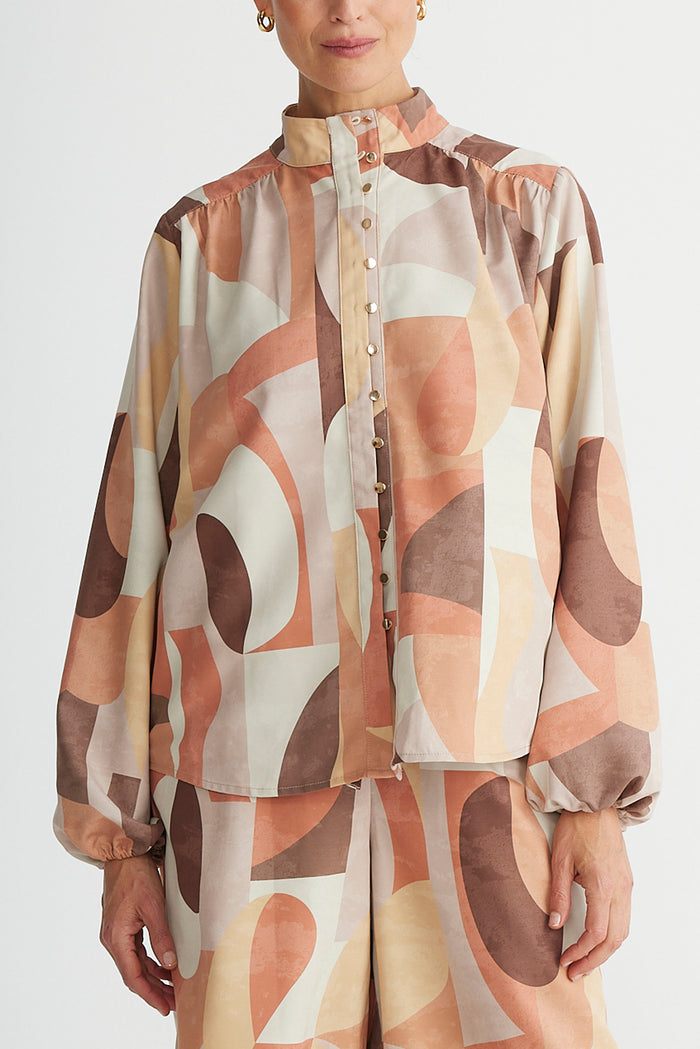 Sylvie Shirt in Earth Abstract