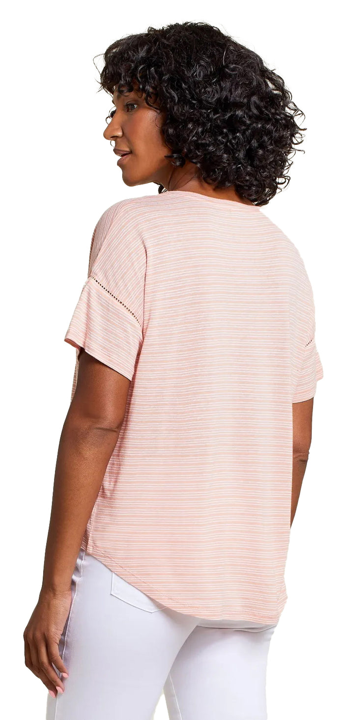 T-Shirt - Women's