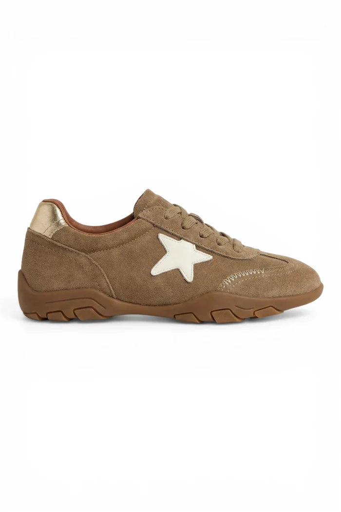Truce Sneaker | Latte Suede White Gold Multi