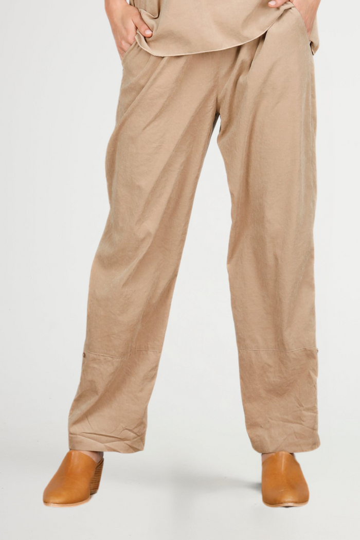 Wonderland Pant in Tan