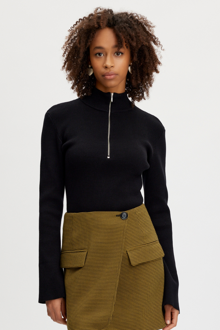 Yasmia Pullover | Black